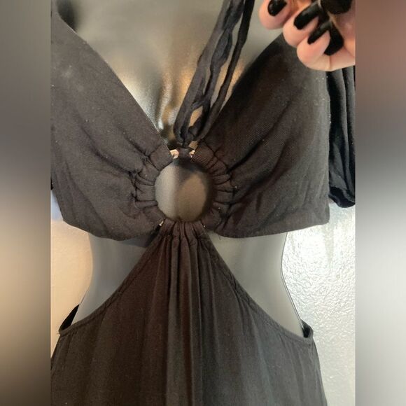 Forever 21 black cutout mini dress - Picture 4 of 7